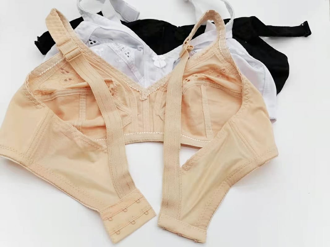 Pack Of 2 Imported Beautiful Embroidery Printed Wireless Non Padded Cotton Bras