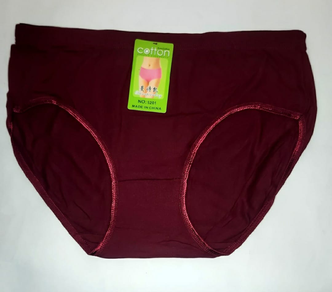 ( Buy 2 Bras, Get 2 Underwear FREE ) Imported Wireless Cotton Bras Non Padded