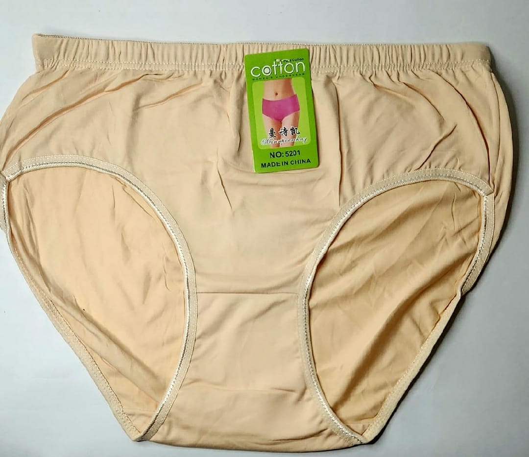 ( Buy 2 Bras, Get 2 Underwear FREE ) Imported Wireless Cotton Bras Non Padded